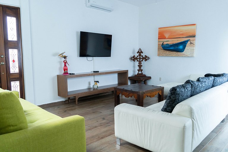 Casa Chema Penthouse with 2 bedroom and balcony.