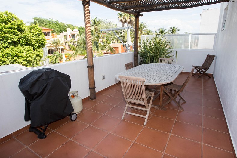 Casa Chema Penthouse with 2 bedroom and balcony.