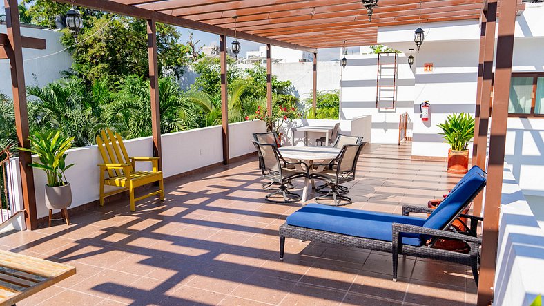 Casa Huapango Studio suite with kitchenette.